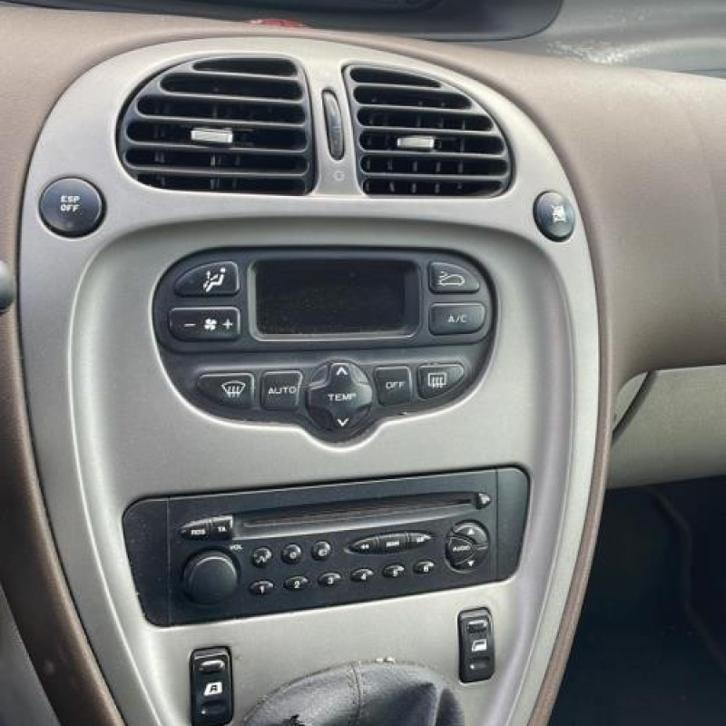 Compresseur clim CITROEN XSARA PICASSO Photo n°12