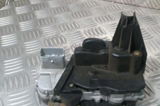 Serrure avant droit PEUGEOT 307