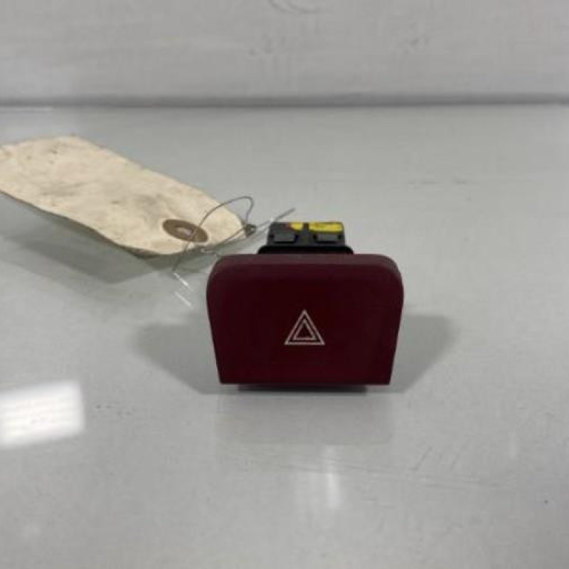 Bouton de warning CITROEN C4 PICASSO 1 Photo n°1