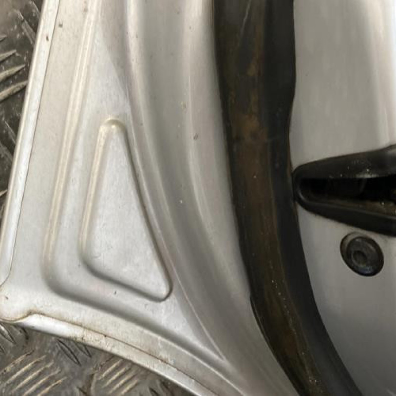Porte arriere gauche AUDI A2 Photo n°4