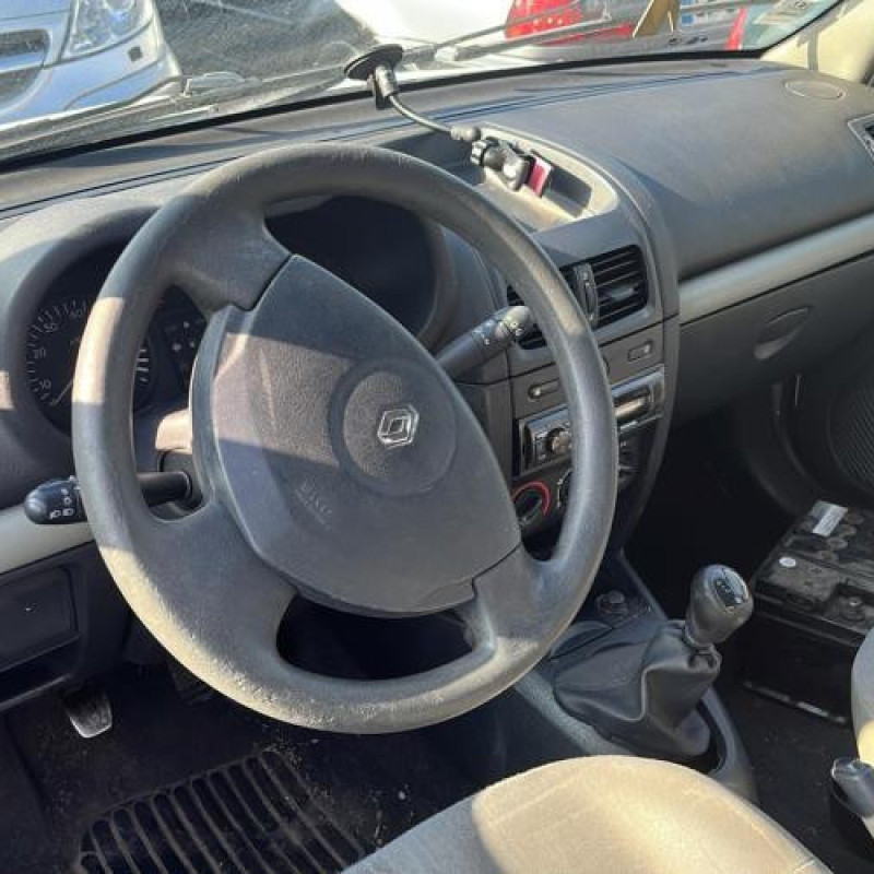 Porte avant droit RENAULT CLIO 2 Photo n°13