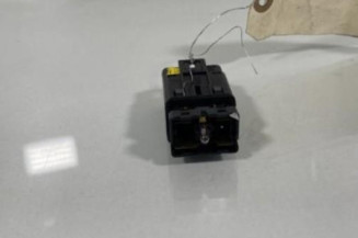 Bouton de warning DACIA LOGAN MCV 1 Photo n°1