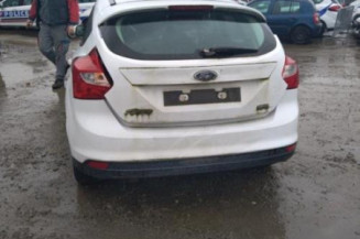 Moteur essuie glace avant droit FORD FOCUS 3