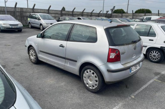 Pretensionneur de ceinture avant droit VOLKSWAGEN POLO 4
