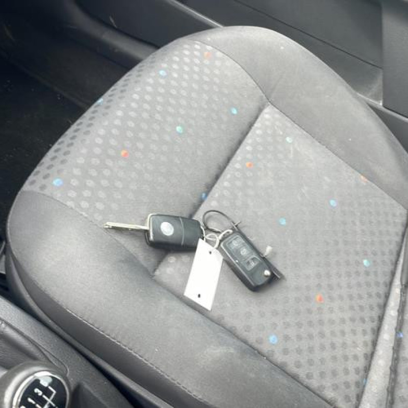 Pretensionneur de ceinture avant droit VOLKSWAGEN POLO 4 Photo n°13