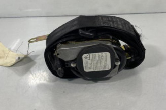 Pretensionneur de ceinture avant gauche VOLKSWAGEN POLO 4 Photo n°1
