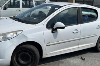 Pretensionneur de ceinture avant droit PEUGEOT 207