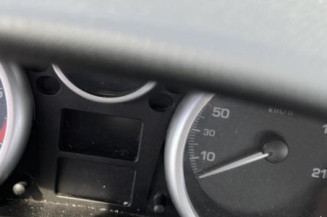 Pretensionneur de ceinture avant droit PEUGEOT 207