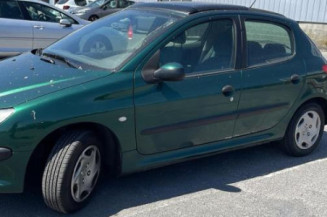 Pretensionneur de ceinture avant droit PEUGEOT 206