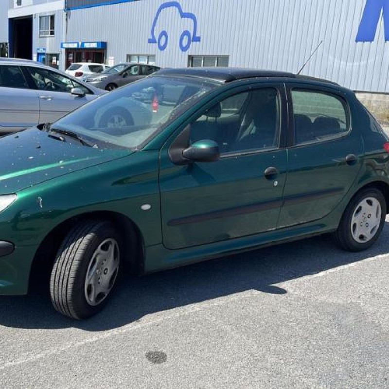 Pretensionneur de ceinture avant droit PEUGEOT 206 Photo n°5