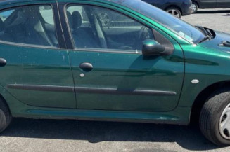 Pretensionneur de ceinture avant droit PEUGEOT 206
