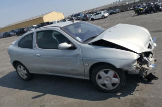 Malle/Hayon arriere RENAULT MEGANE 1