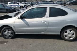 Malle/Hayon arriere RENAULT MEGANE 1