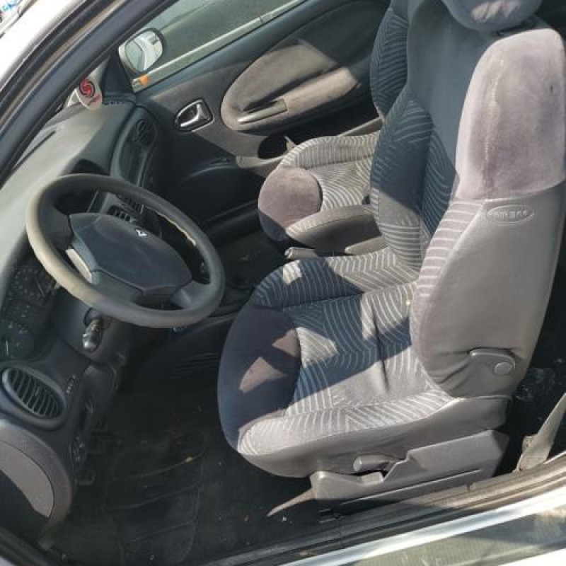 Malle/Hayon arriere RENAULT MEGANE 1 Photo n°9