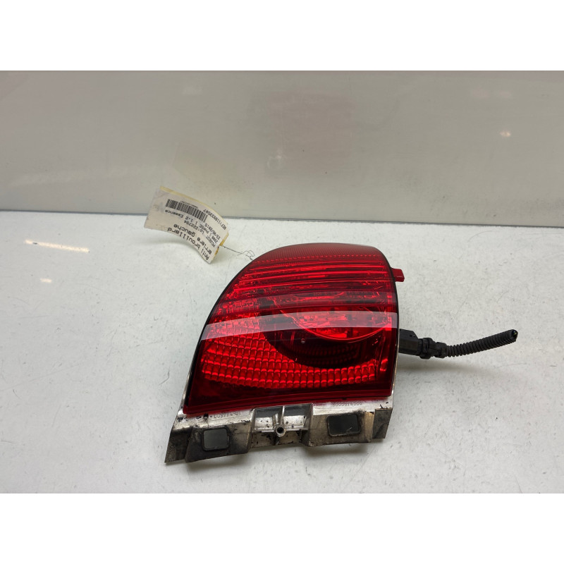 Anti brouillard arriere gauche PEUGEOT 2008 1 Photo n°4