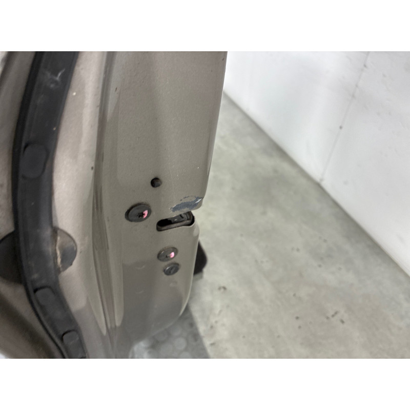 Porte avant gauche PEUGEOT 208 1 Photo n°1