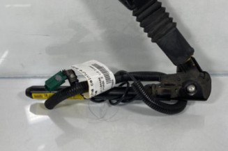 Pretensionneur de ceinture avant gauche OPEL CORSA C