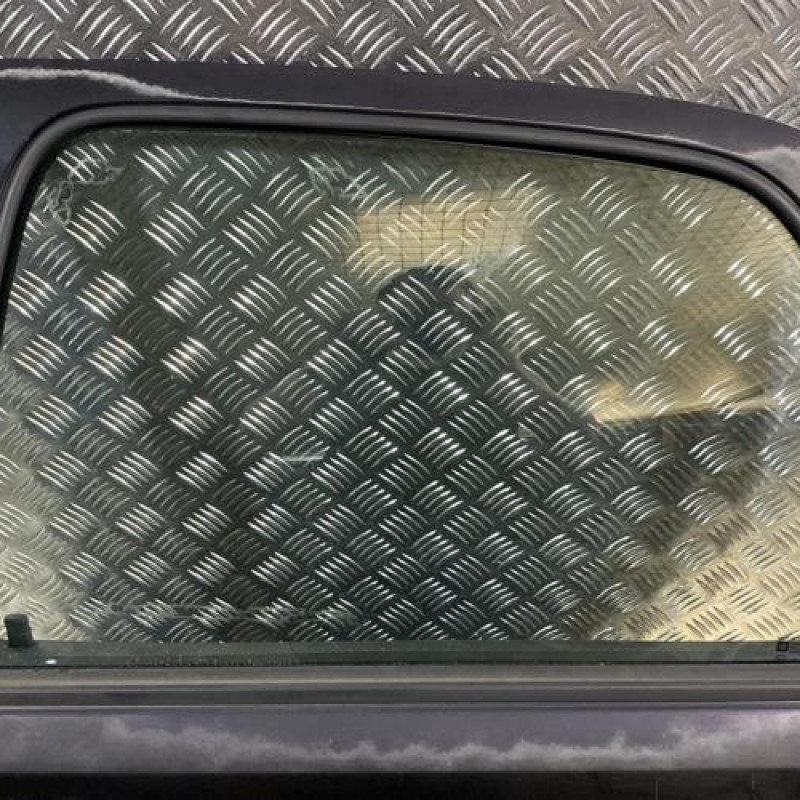 Porte arriere gauche OPEL CORSA C Photo n°6