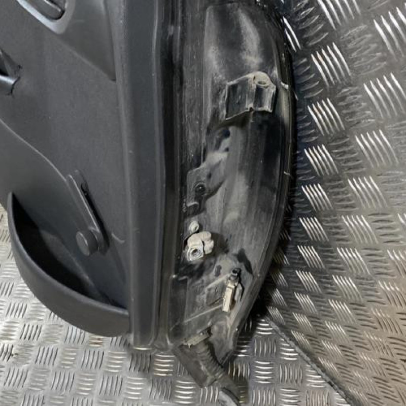 Porte arriere gauche OPEL CORSA C Photo n°9