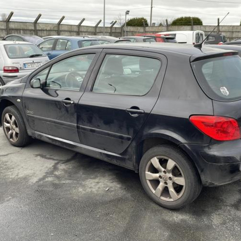 Pare boue arriere gauche PEUGEOT 307 Photo n°4