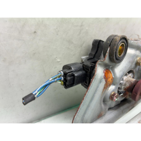 Moteur essuie glace avant TOYOTA YARIS VERSO