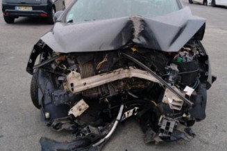 Calculateur moteur PEUGEOT 308 1