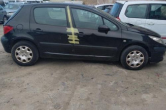 Pretensionneur de ceinture avant droit PEUGEOT 307