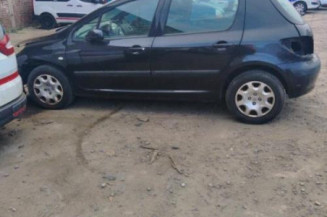 Pretensionneur de ceinture avant droit PEUGEOT 307