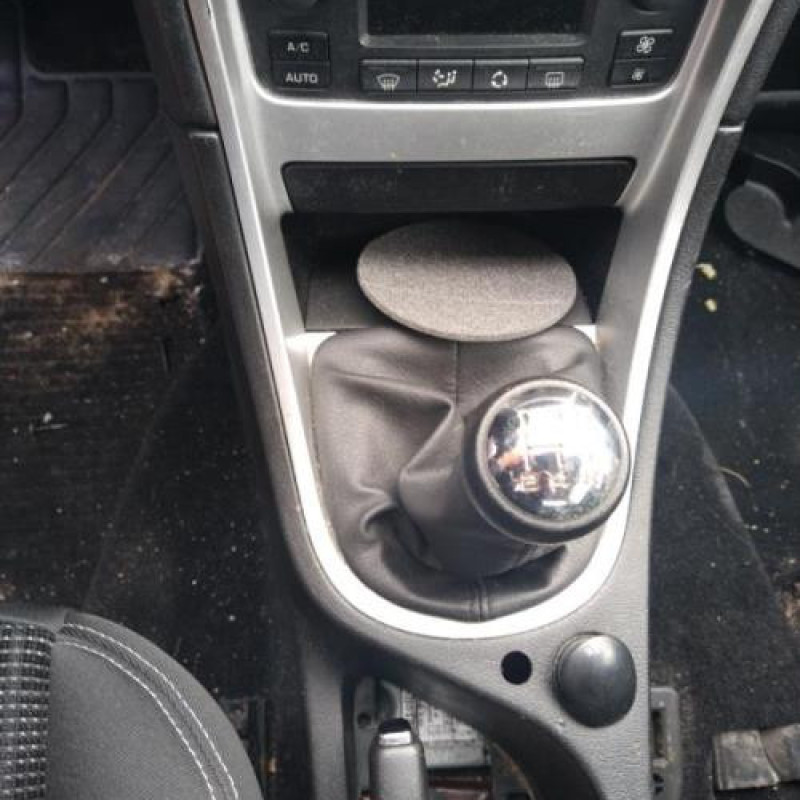 Pretensionneur de ceinture avant droit PEUGEOT 307 Photo n°10