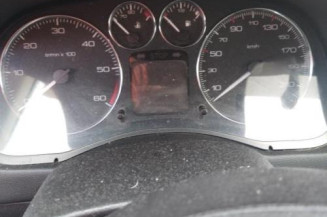 Pretensionneur de ceinture avant droit PEUGEOT 307