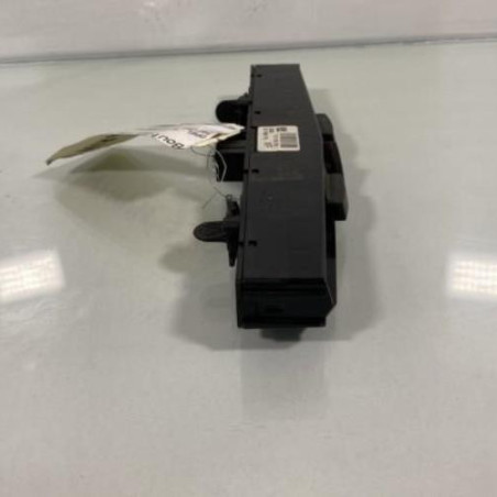 Bouton de warning OPEL ZAFIRA B