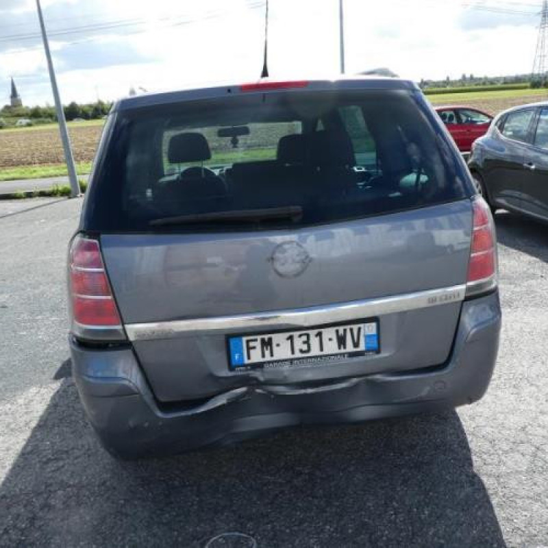 Bouton de warning OPEL ZAFIRA B Photo n°6