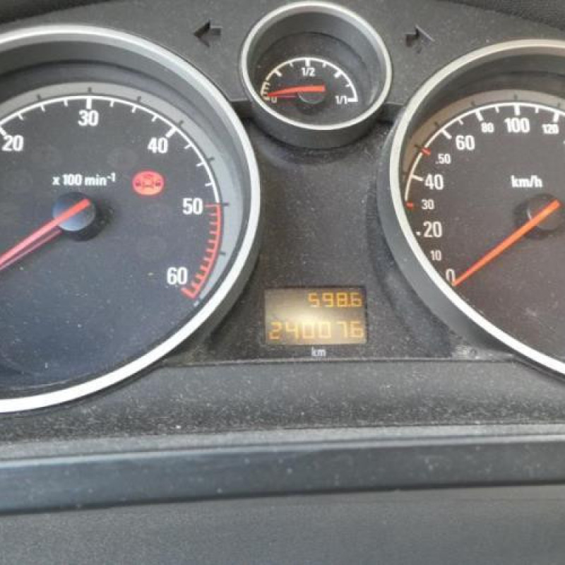 Bouton de warning OPEL ZAFIRA B Photo n°11