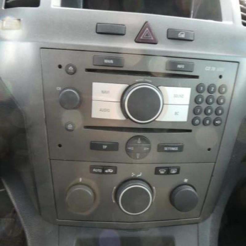 Bouton de warning OPEL ZAFIRA B Photo n°12