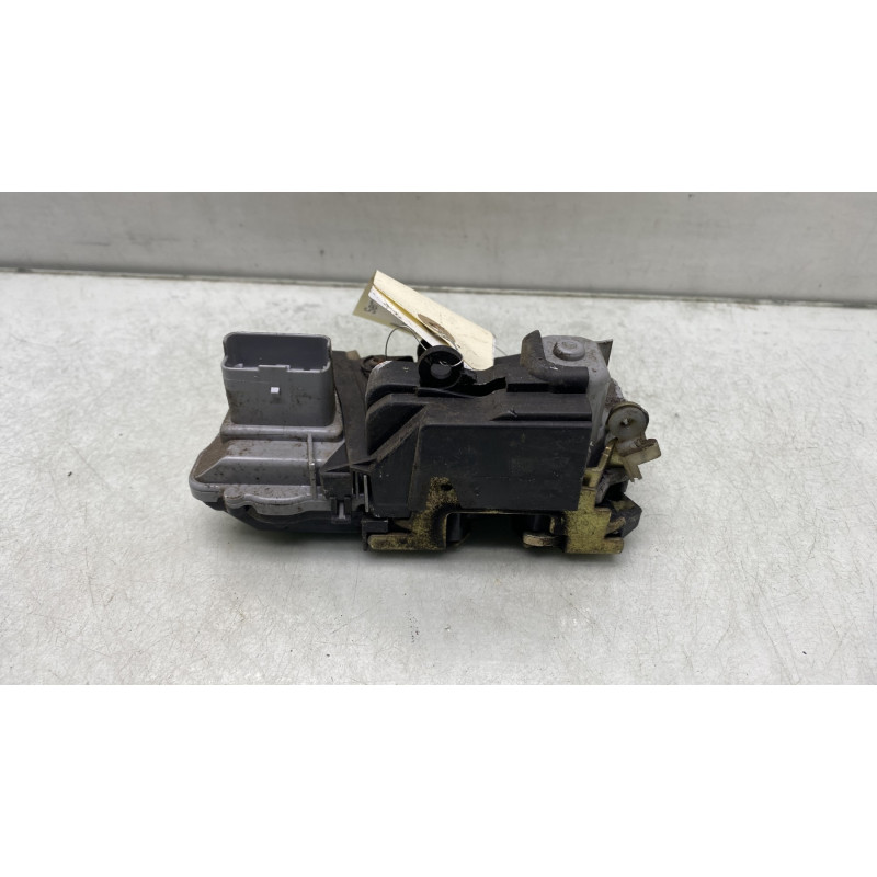 Serrure avant gauche CITROEN XSARA PICASSO Photo n°4