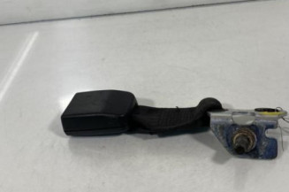 Attache ceinture arriere gauche FORD FIESTA 5
