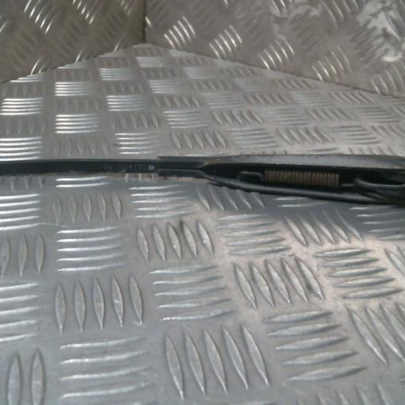 Bras essuie glace arriere CITROEN SAXO Photo n°3