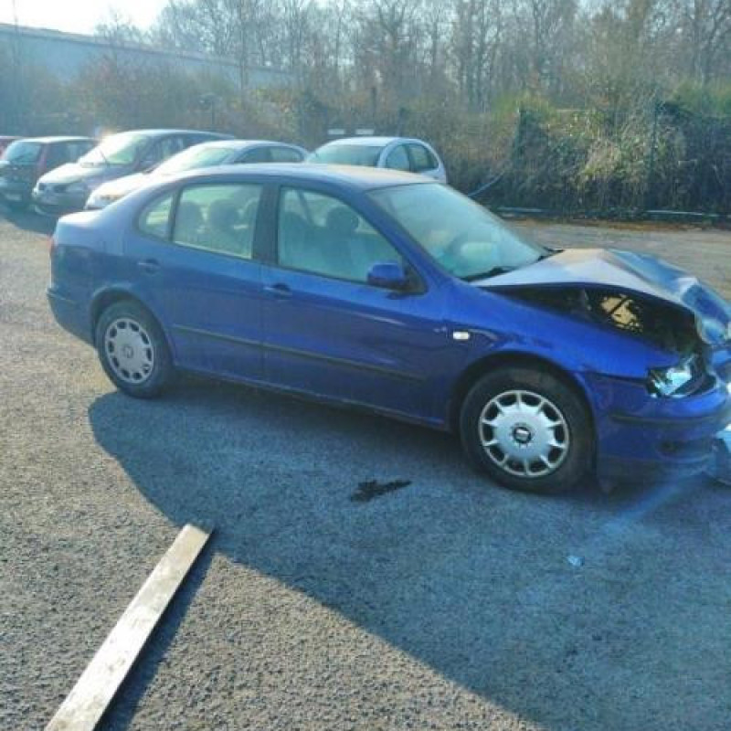 Porte avant gauche SEAT TOLEDO 2 Photo n°8