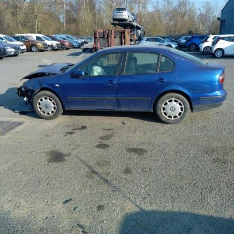 Porte avant gauche SEAT TOLEDO 2 Photo n°10