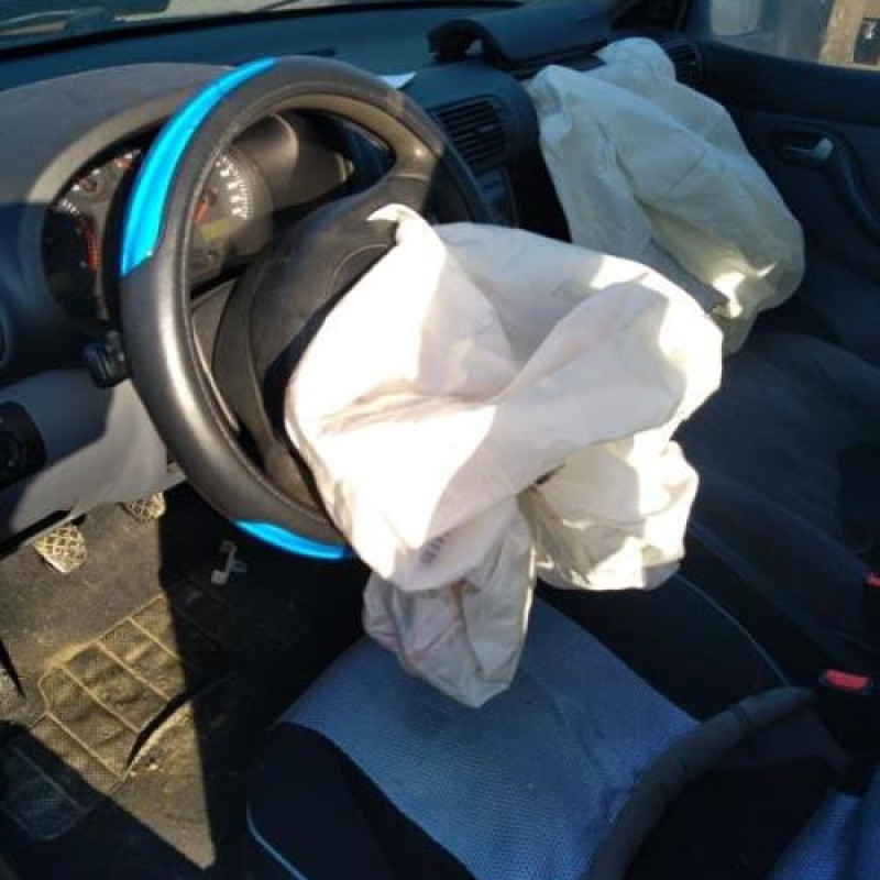 Porte avant gauche SEAT TOLEDO 2 Photo n°17