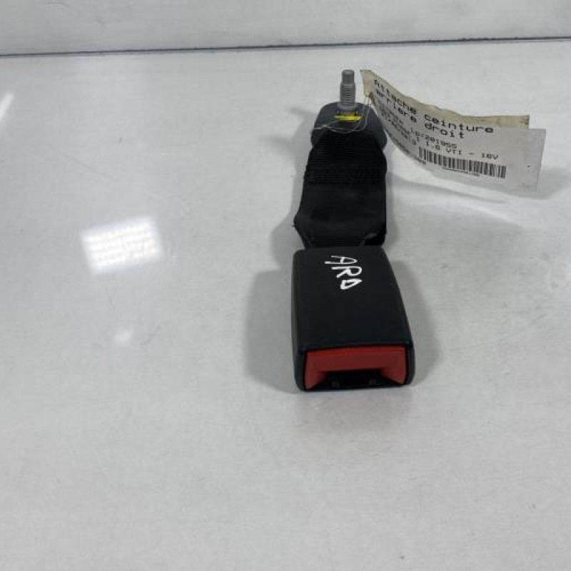 Attache ceinture arriere droit CITROEN DS3 Photo n°2