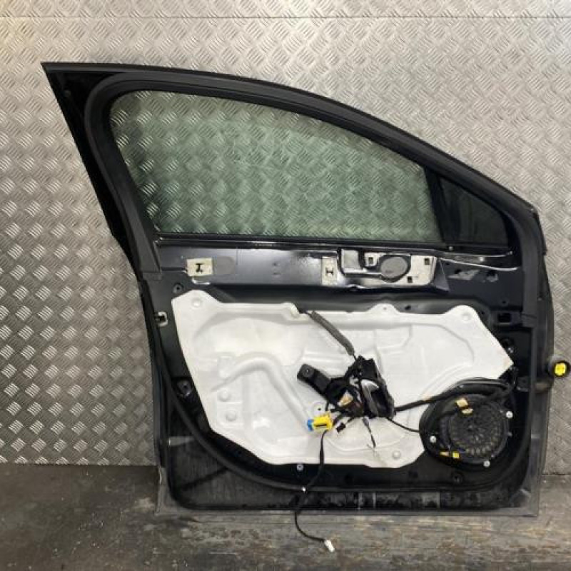 Porte avant gauche CITROEN C5 2 Photo n°10