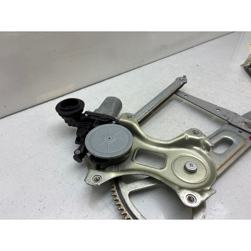 Leve vitre electrique avant droit TOYOTA PRIUS 2 Photo n°3