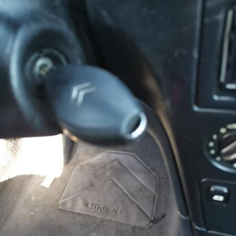 Leve vitre electrique avant droit CITROEN XSARA Photo n°11