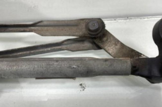 Moteur essuie glace avant OPEL CORSA D