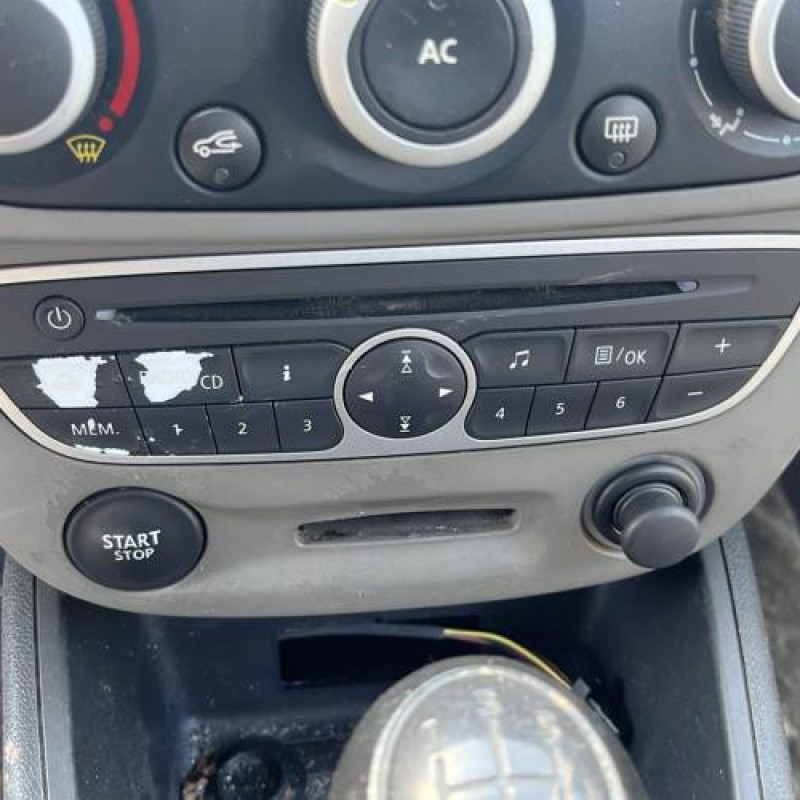 Pretensionneur de ceinture avant droit RENAULT MEGANE 3 Photo n°9