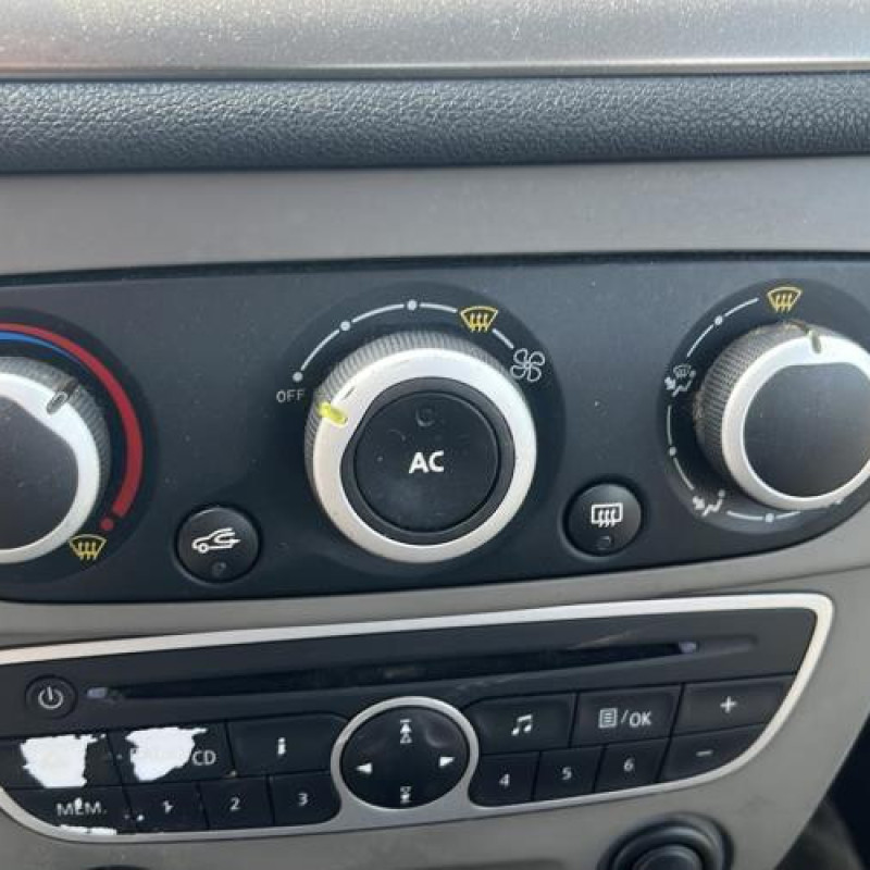 Pretensionneur de ceinture avant droit RENAULT MEGANE 3 Photo n°11