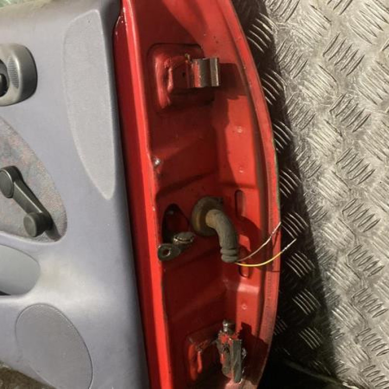 Porte avant gauche FORD FIESTA 4 Photo n°5
