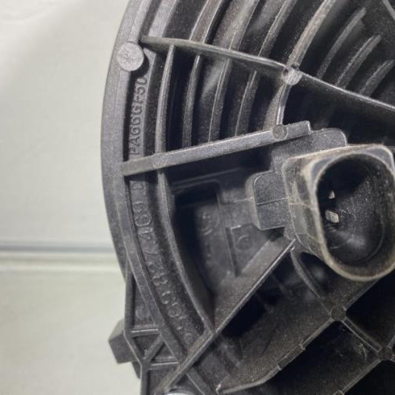 Bouton de coffre VOLKSWAGEN GOLF 7 Photo n°3