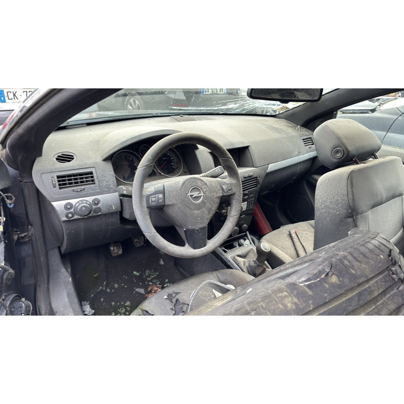 Custode arriere gauche OPEL ASTRA H Photo n°16